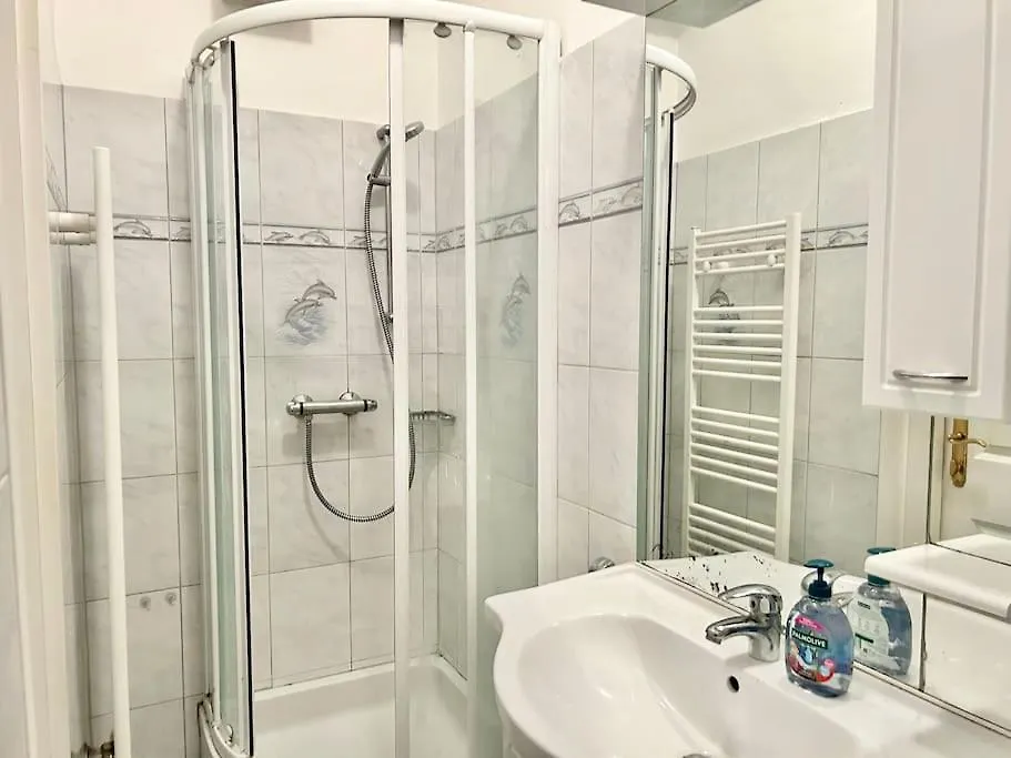 50 M2 Apartment Vienna 0*,  Austria